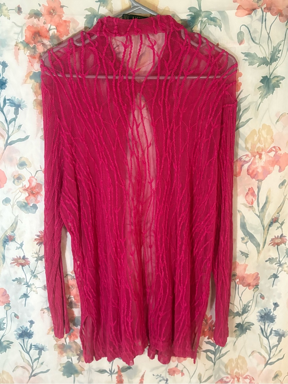 Vintage Sheer Crinkle Button-Top in Fuchsia - Picture 7 of 10